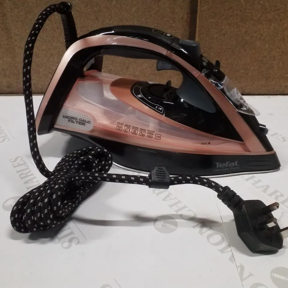 TEFAL ULTIMATE PURE FV9845 STEAM IRON / BLACK & ROSE GOLD