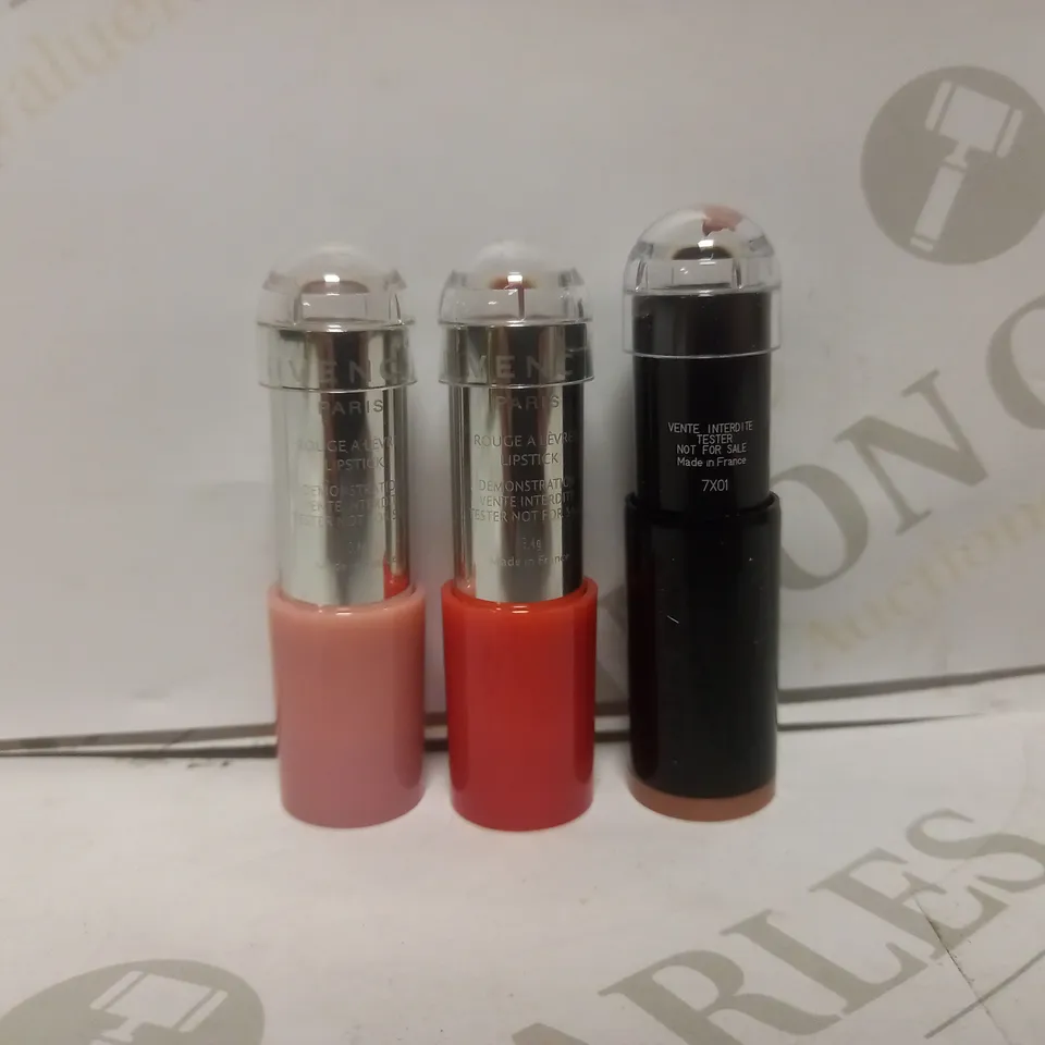 BOX OF APPROX 40 GIVENCHY LIP STICKS TO INCLUDE - 4 STREET ROSE - ROSE DESIRE 11 - FRUITY ORANGE 14 
