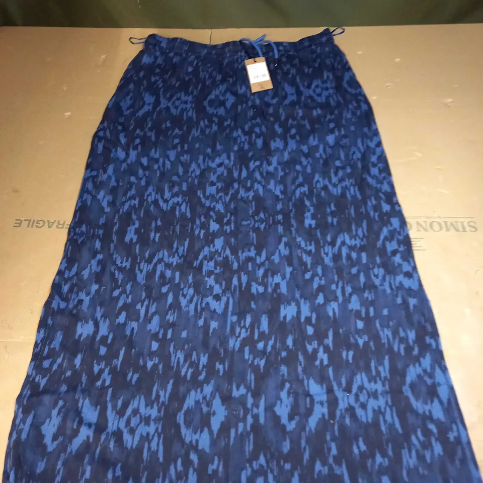 HUSH JORJA MAXI SKIRT SIZE 12