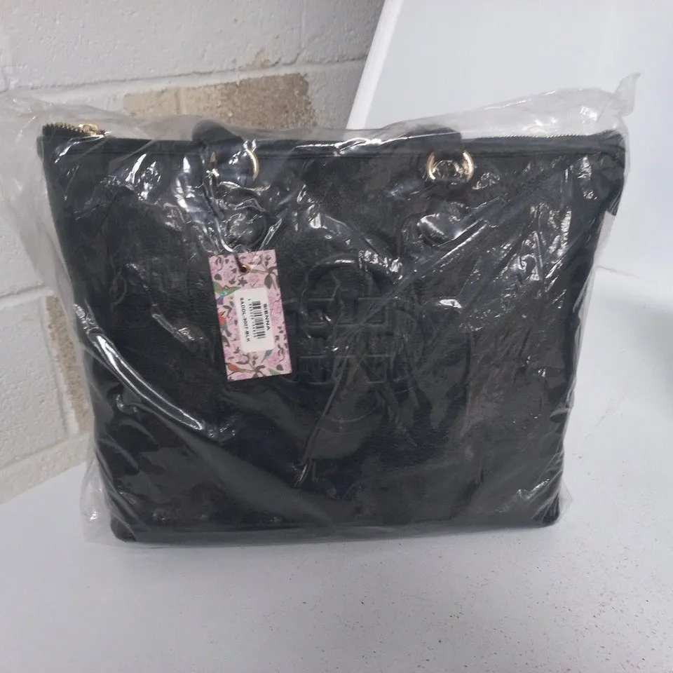 LOT OF 3 HANDBAGS TO INCLUDE SADLER AND VALISSIERE