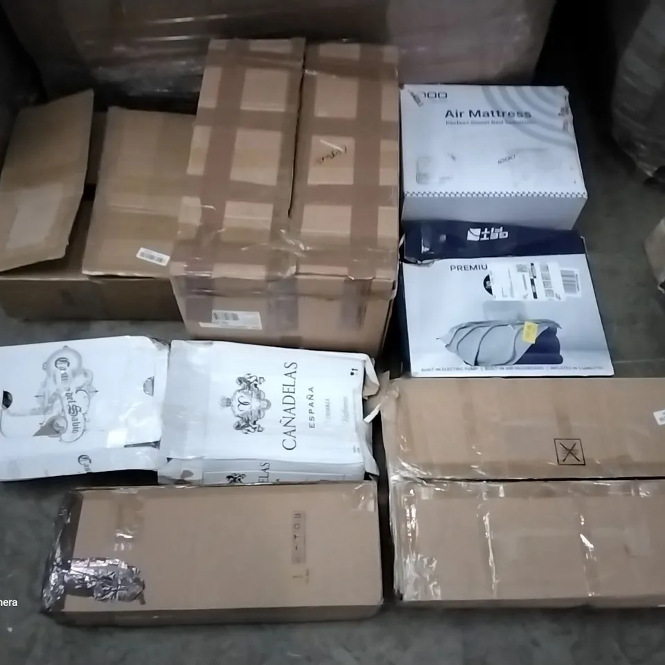 PALLET OF ASSORTED ITEMS INCLUDING IDOO AIR MATTRESS, GETFIT PREMIUM SINGLE AIR MATTRESS, GAZEBO MARQUEE WITH SIDES, LULUBELLE DRYING RACK, GETFIT PREMIUM KING AIR MATTRESS, WEIGHTED BLANKET 