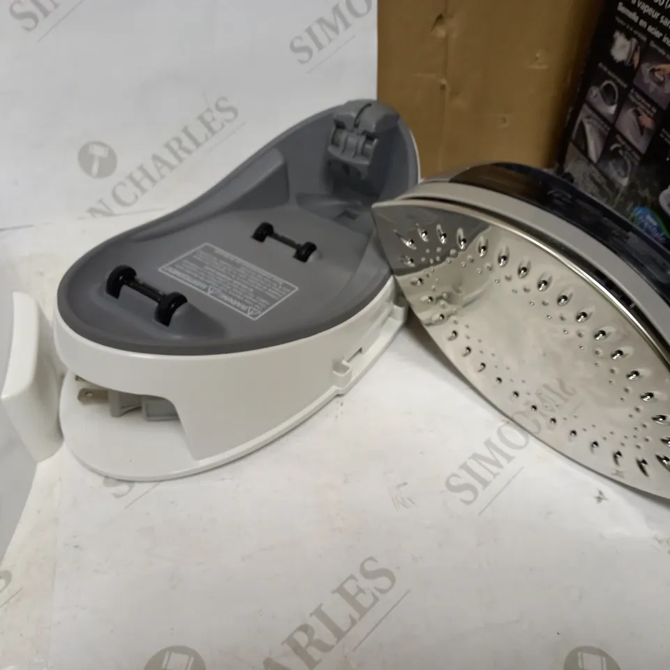PANASONIC CORDLESS, PORTABLE 1500W CONTOURED MULTI-DIRECTIONAL STEAM/DRY IRON