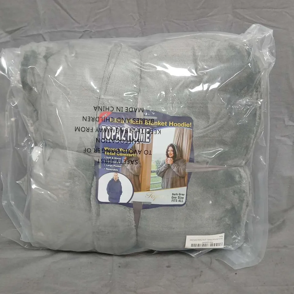 BOX OF APPROXIMATELY 10 TOPAZ HOME ULTRA PLUSH BLANKET HOODIES IN GREY - ONE SIZE - COLLECTION ONLY