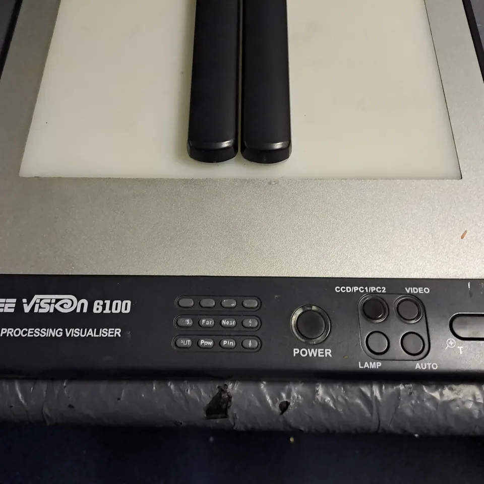 UNBOXED GENEE VISION 6100 DIGITAL PROCESSING VISUALISER