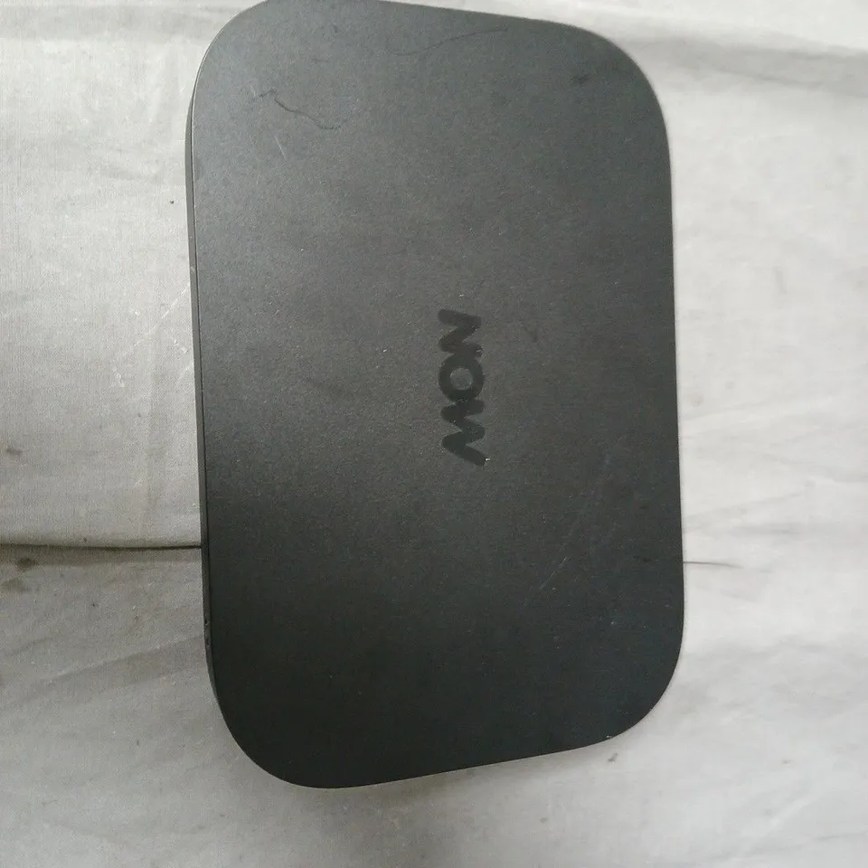 NOW  MEDIA STREAMING DEVICE / SET-TOP BOX 