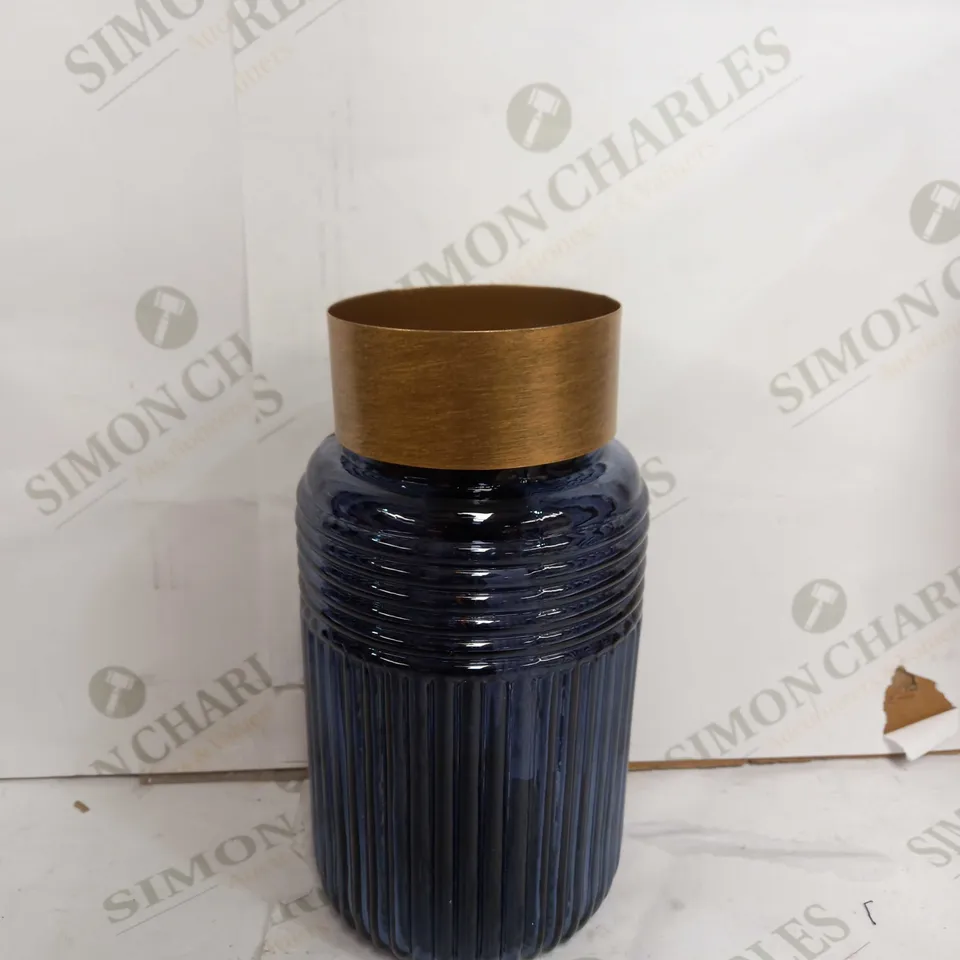 BUNDLEBERRY BY AMANDA HOLDEN INDOOR OUTDOOR TABLE TOP LAMP