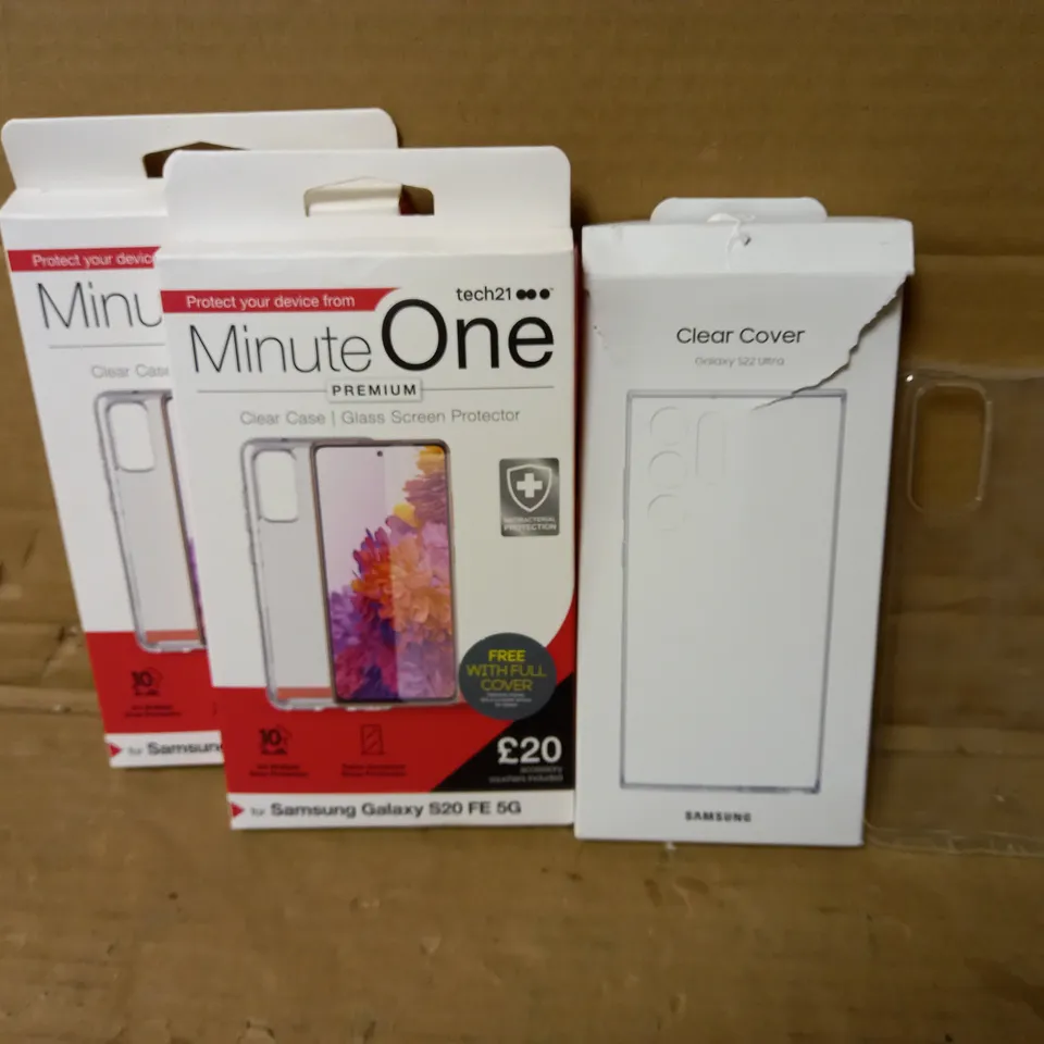 LOT OF 4 CLEAR CASES INCLUDING 3 FOR SAMSUNG GALAXY S20 AND 1 FOR SAMSUNG GALAXY S22