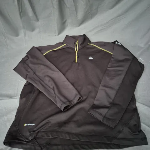 DARE2B CORE 1/4 ZIP TOP IN BLACK SIZE L
