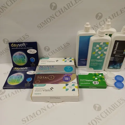 BOX OF APPROXIMATELY 30 ASSORTED HEALTH & EYECARE PRODUCTS TO INCLUDE CONTACT SOLUTION, CONTACT CASES, DAILY DISPOSABLE LENSES ETC