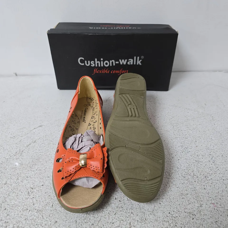 CUSHION-WALK WOMEN'S ORANGE SANDALS UK7 – BOXED