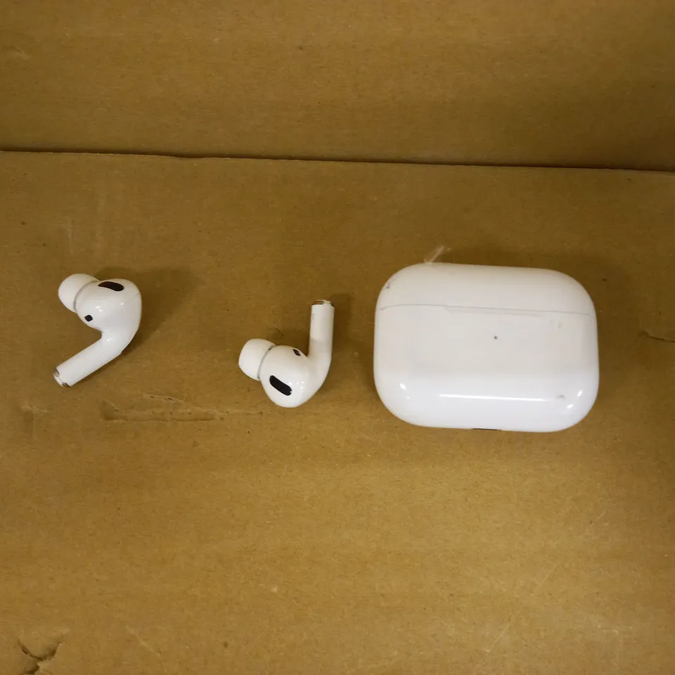 BOXED APPLE AIRPODS PRO