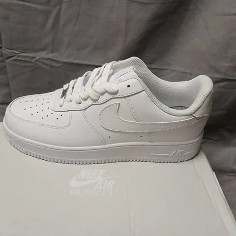NIKE AIR FORCE 1 '07 PURE WHITE TRAINERS, UK 8 (US 9)