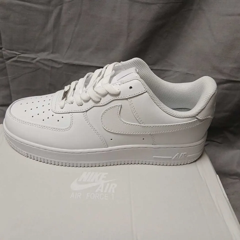 NIKE AIR FORCE 1 '07 PURE WHITE TRAINERS, UK 8 (US 9)