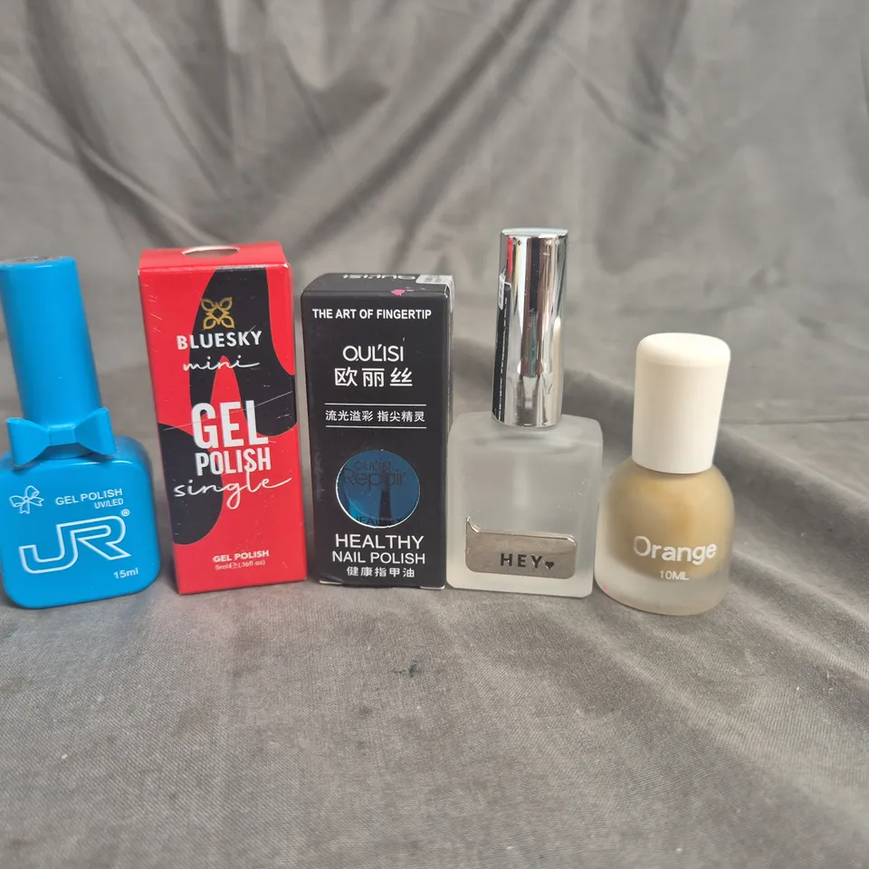 APPROXIMATELY 20 BOTTLES OF NAIL VARNISH TO INCLUDE BLUE SKY, OULISI AND JR