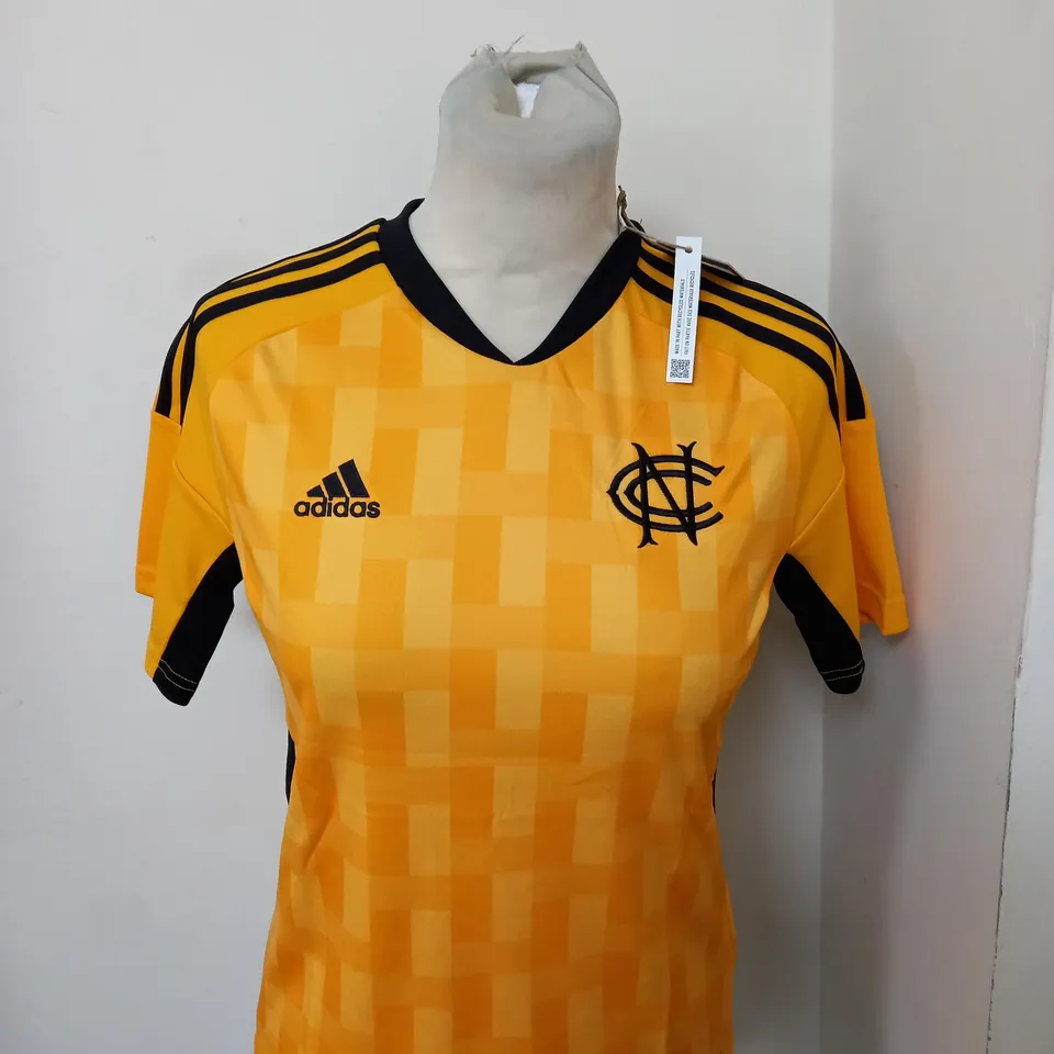ADIDAS CASUAL TRAINING TOP SIZE 11-12 YEARS