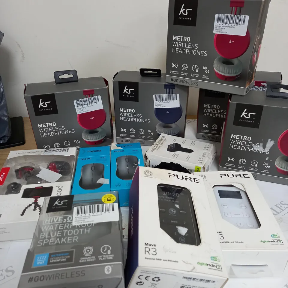 APPRROXIMETELY 14 ASSORTED ELECTRICAL ITEMS INCLUDING KITSOUND HEADPHONES, PURE RADIONS AND RAPOO WIRELESS MOUSE