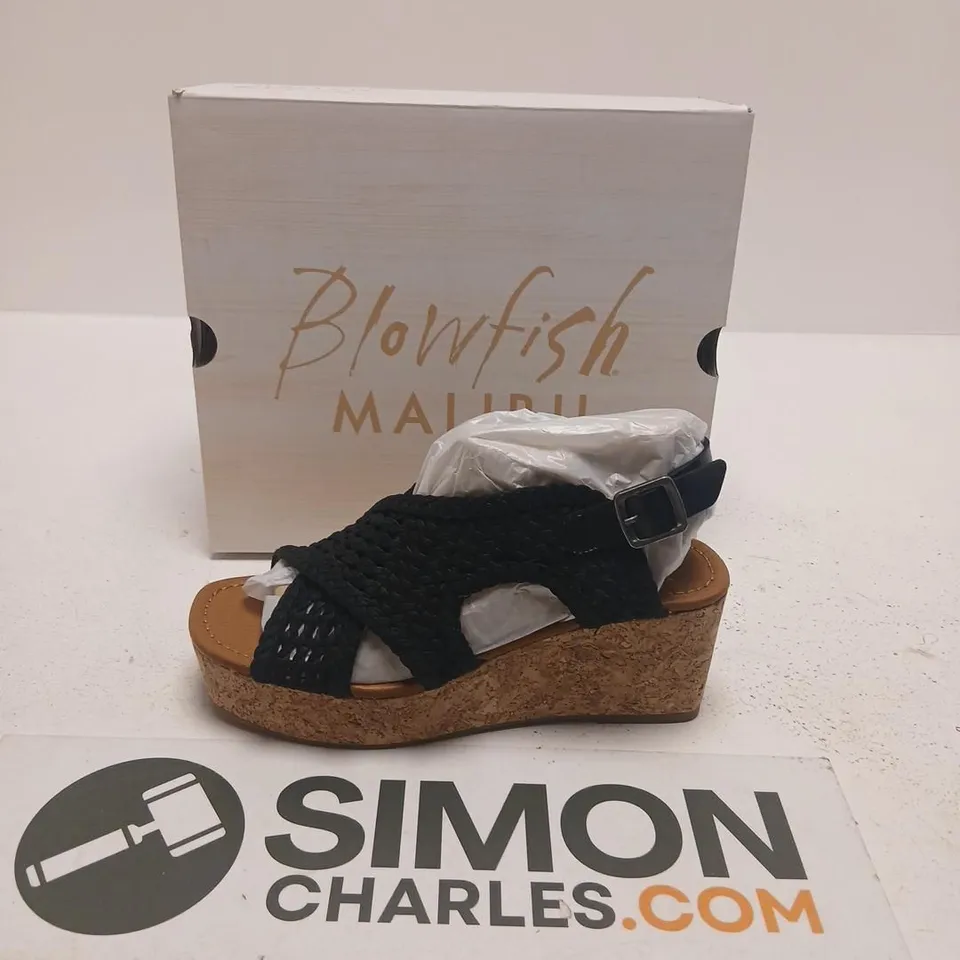 BOXED BLOWFISH MALIBU ANDREA BLACK WOVEN-STRAP CORK WEDGE SANDALS SIZE 7