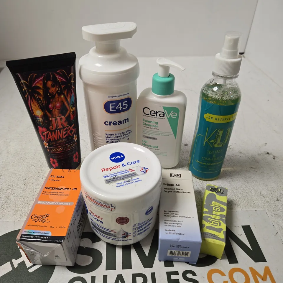 APPROXIMATELY 20 ASSORTED HEALTH & BEAUTY PRODUCTS TO INCLUDE FOAMING CLEANSER, UNDERARM ROLL ON, TANNING CREAM ETC