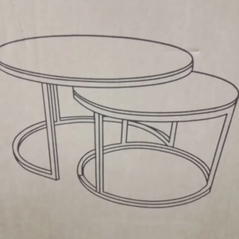 BRAND NEW HOMESDIRECT365 NEST OF 2 GOLD END TABLES WITH POLAR WHITE STONE TOPS