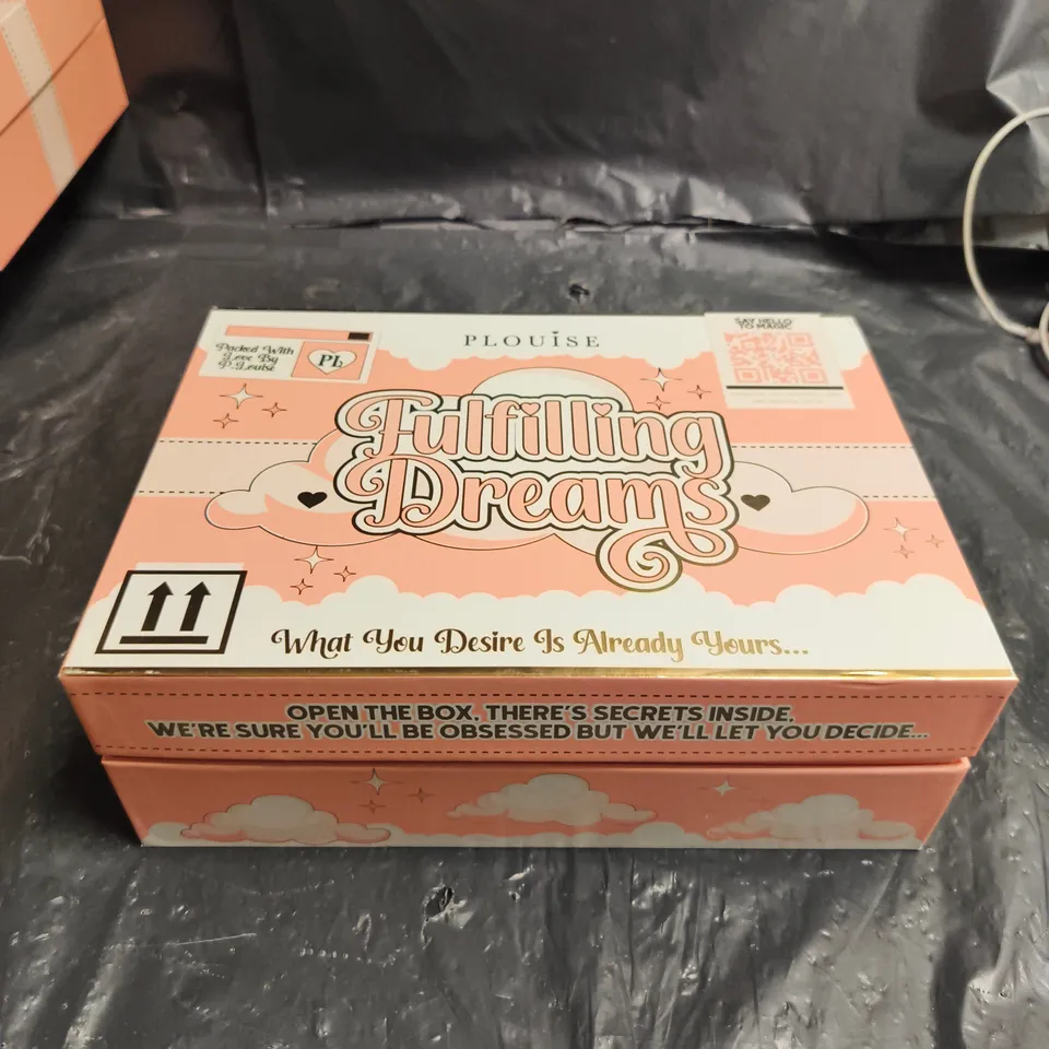 PLOUISE FULFILLMENT DREAMS GIFT BOX – PINK BEAUTY & BODY CARE SET