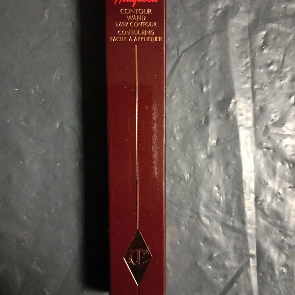 CHARLOTTE TILBURY HOLLYWOOD CONTOUR WAND - EASY CONTOUR MAKE-UP