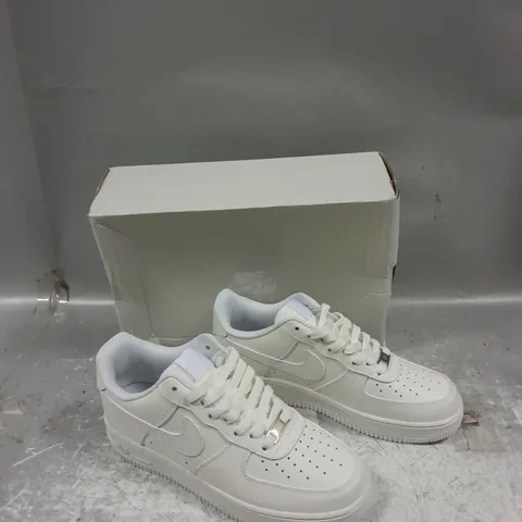 BOXED PAIR OF NIKE AIR FORCE 1 PURE WHITE UK 6