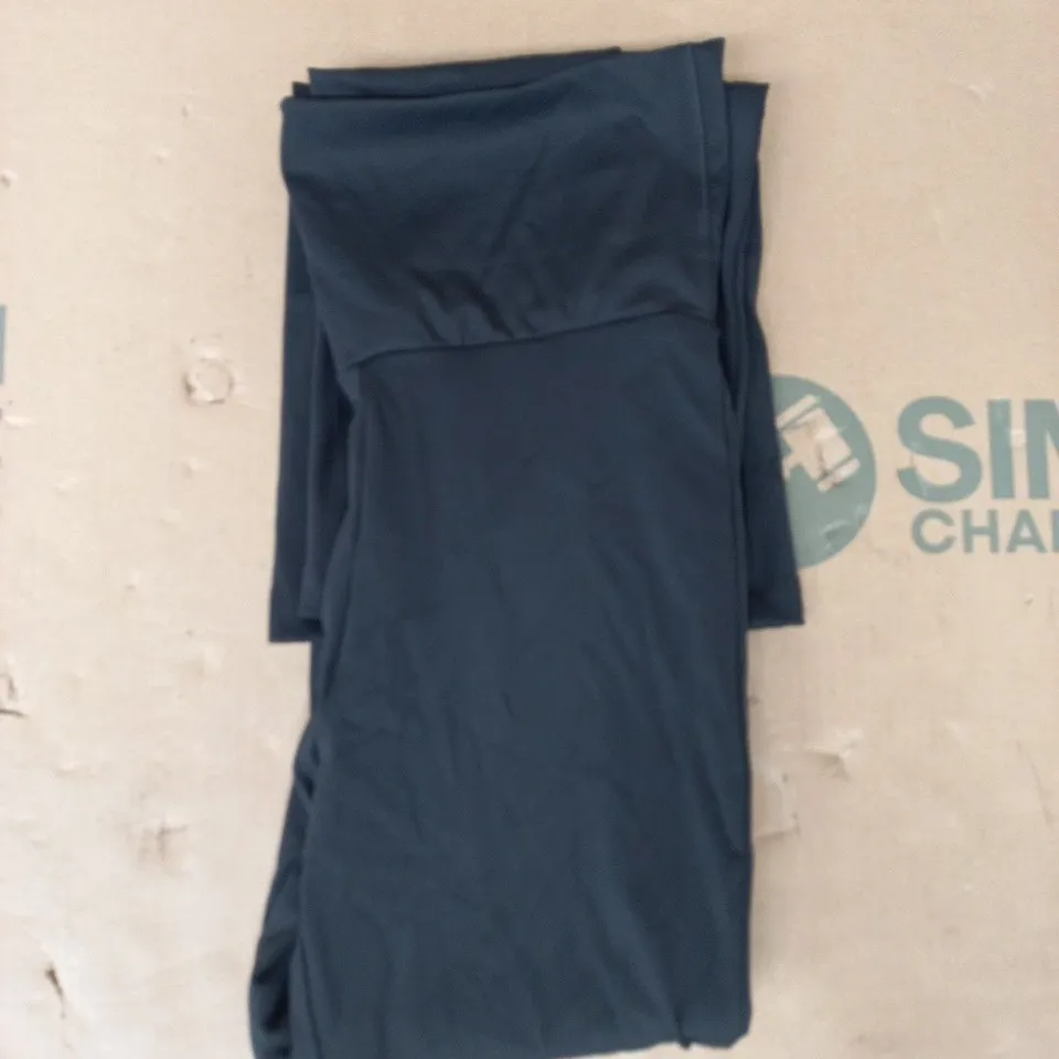 BERSHKA FLARED LEGGINGS IN BLACK SIZE SMALL