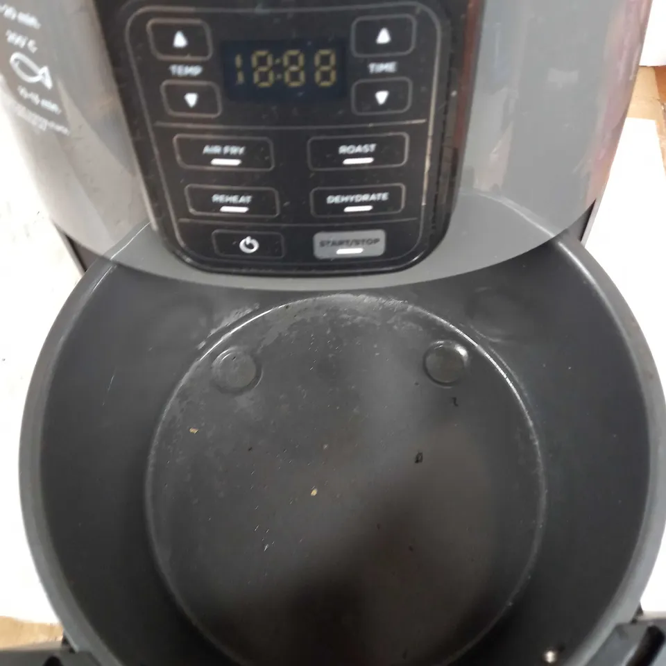 NINJA AIR FRYER