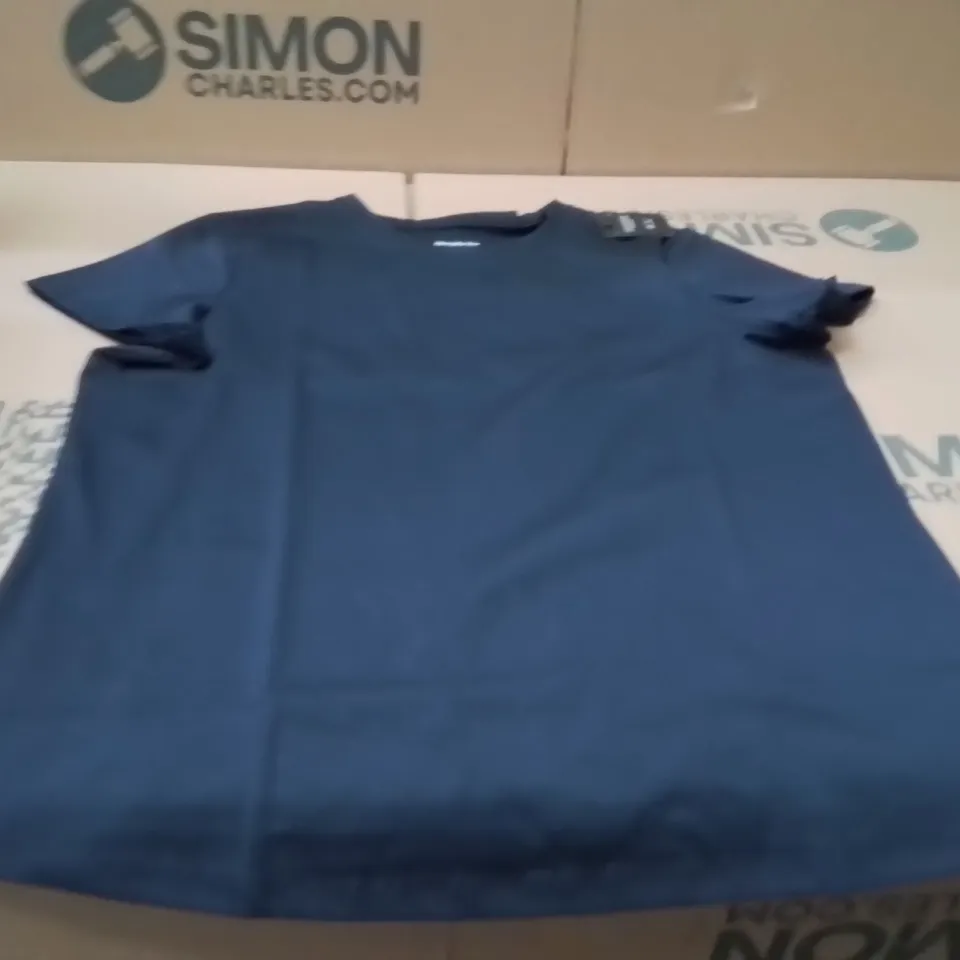 BOXED BRAND NEW APPROXIMATELY 28 SIMPLY BE ACTIVE T-SHIRT NAVY SIZE 20