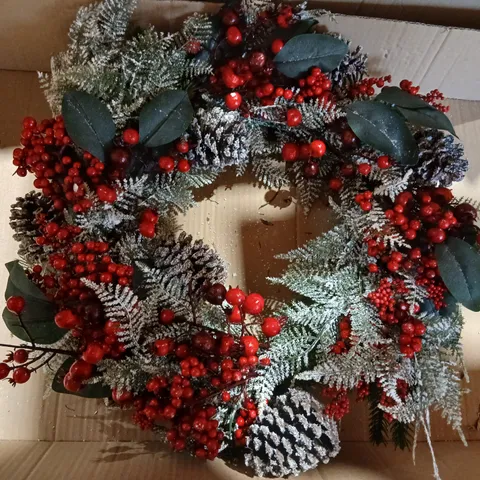 TWO BRAND NEW GISELA GRAHAM LONDON BERRIES CHRISTMAS WREATH