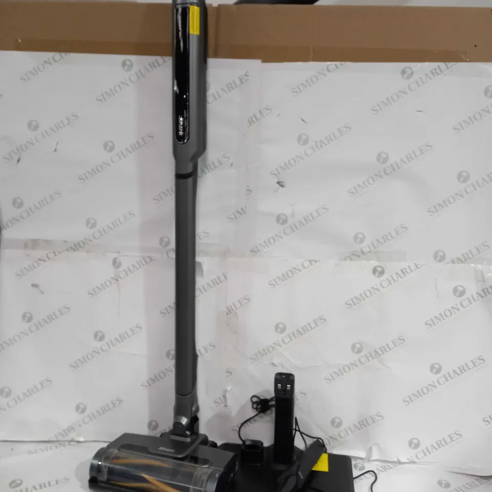 SHARK WV361UK VAC CLEANER