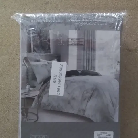 BRAND NEW GAVENO CAVAILIA KINGSIZE DUVET SET - MARBLE/WHITE
