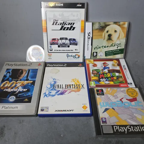 TOTE OF APPROXIMATELY 15 ASSORTED VIDEO GAMES TO INCLUDE - NINTENDOGS , PLAYSTATION 2 FINAL FANTASY X , PLAYSTATION 2 007 NIGHTLIFE ETC