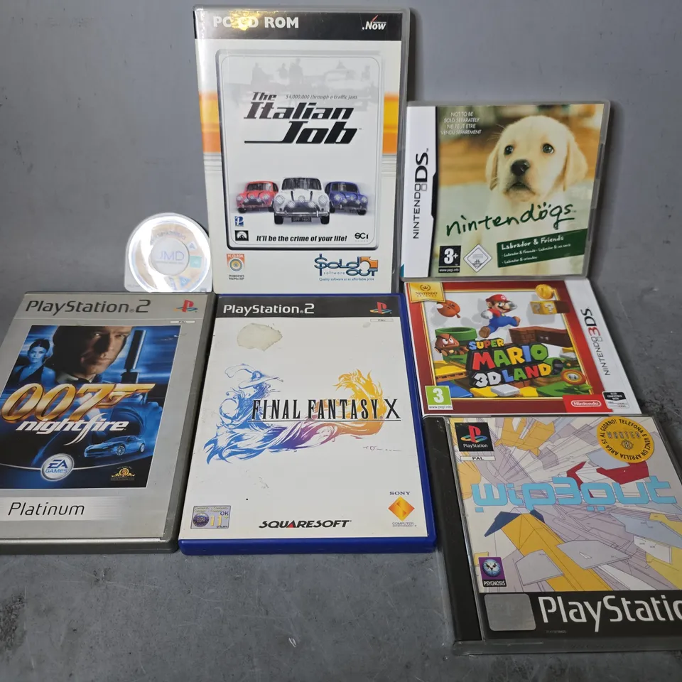 TOTE OF APPROXIMATELY 15 ASSORTED VIDEO GAMES TO INCLUDE - NINTENDOGS , PLAYSTATION 2 FINAL FANTASY X , PLAYSTATION 2 007 NIGHTLIFE ETC