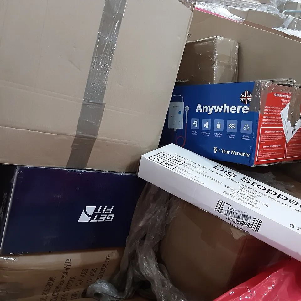 PALLET OF ASSORTED PRODUCT TO INCLUDE DIG STOPPER, CAMPLUX SHOWER, GETFIT AIRBED WITH PUMP, STOREMIC TOILET SEAT, BRAIN&DANY