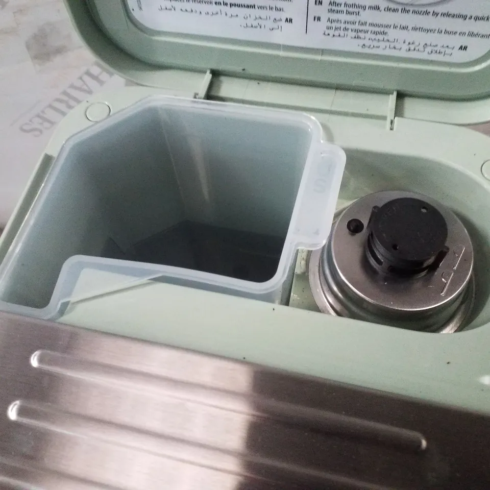 BOXED DĒLONGHI STILOSA ESPRESSO AND CAPPUCCINO COFFEE MAKER