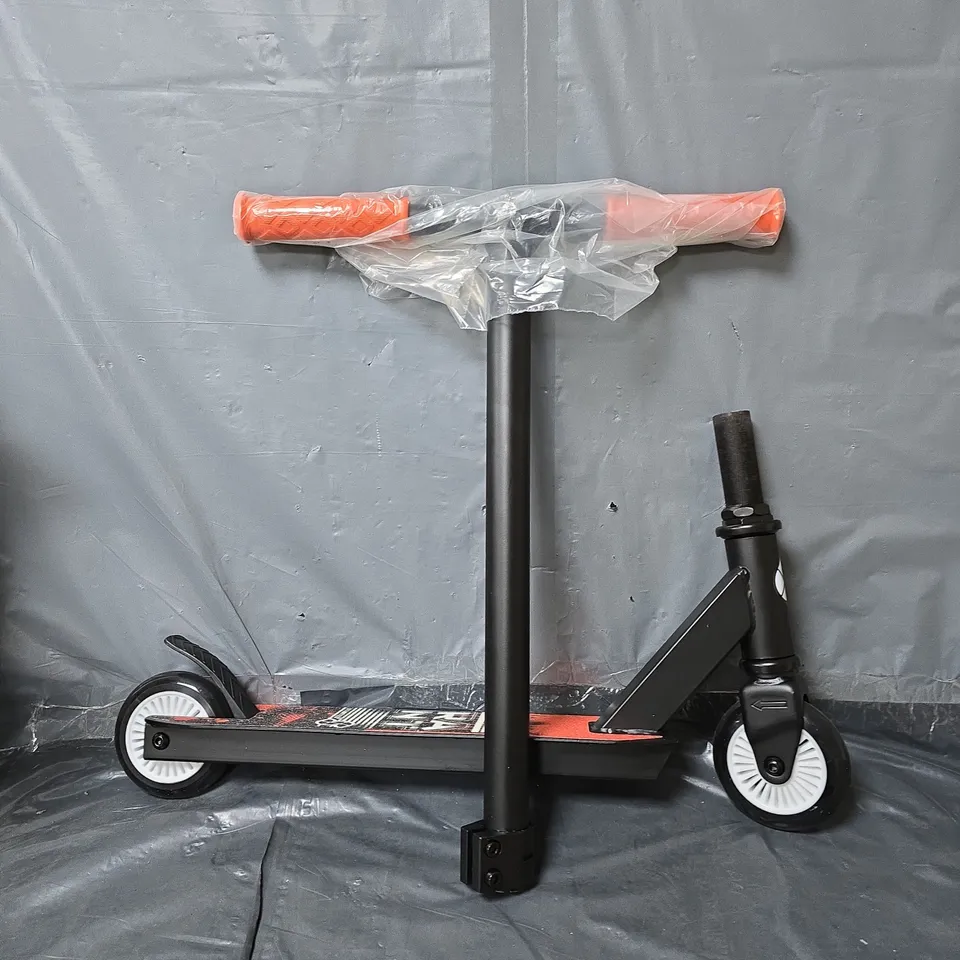 STUNTED RANT STUNT SCOOTER 