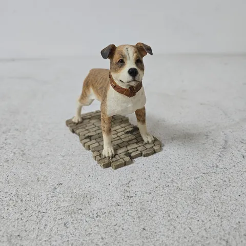 SHERRATT & SIMPSON DOG FIGURINE 55458 SBT STANDING – PORCELAIN