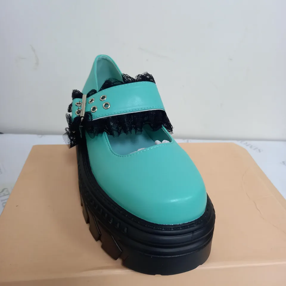 BRAND NEW BOXED PAIR OF KOI VEGAN LEATHER ROCOCO CORSAGE SHOES IN MINT GREEN UK SIZE 5