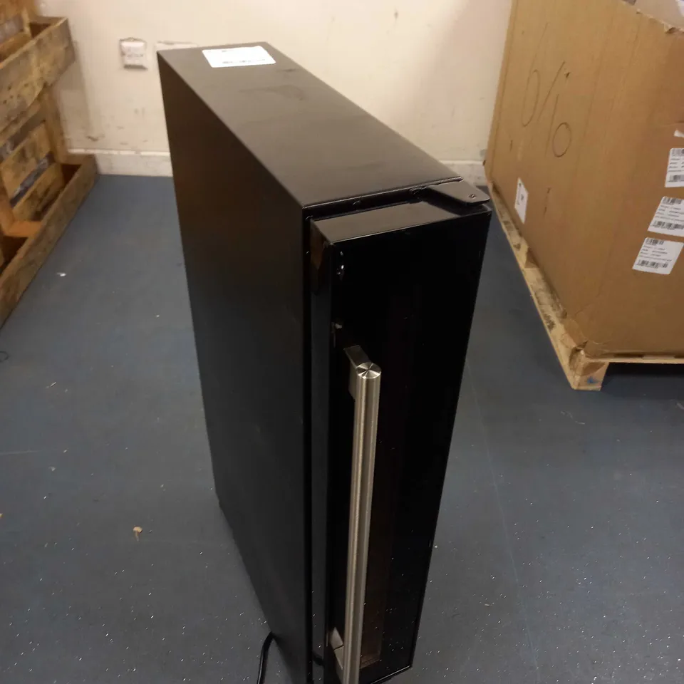 RUSSELL HOBBS RHBI7WC1 7 FREESTANDING DRINKS COOLER - COLLECTION ONLY