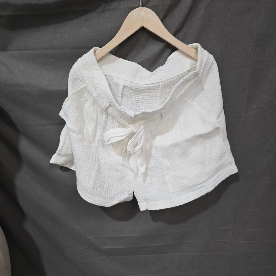 SABO ZORIAH SHORTS – WHITE, UK 14 (AUS 14 / US 10) 