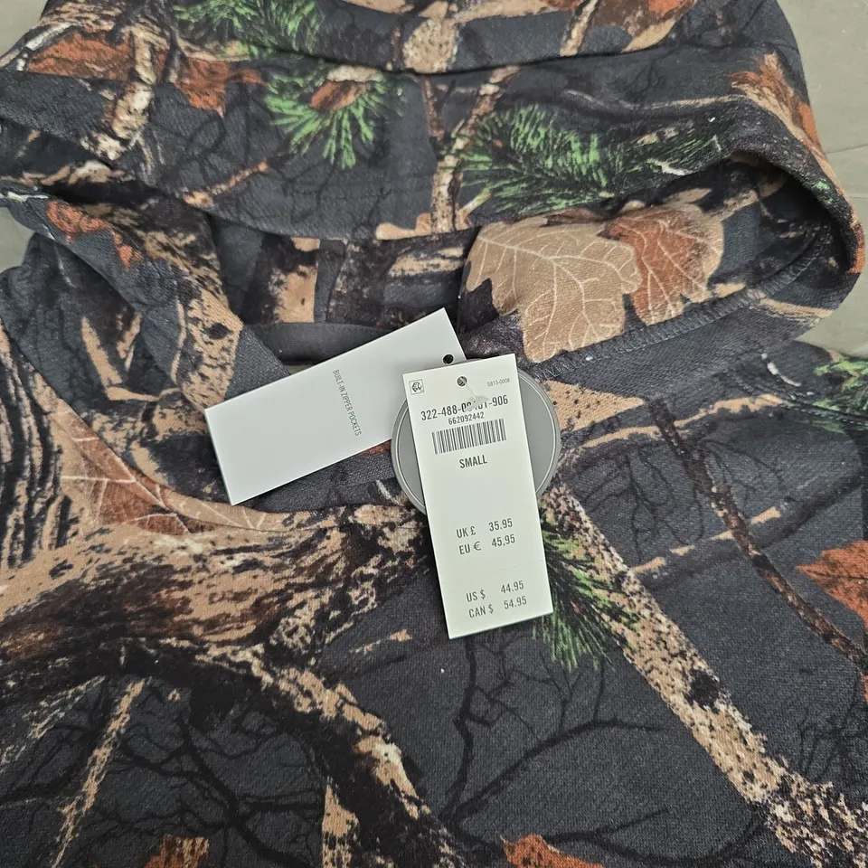HOLLISTER BOXY FIT CAMO HOODIE - SMALL