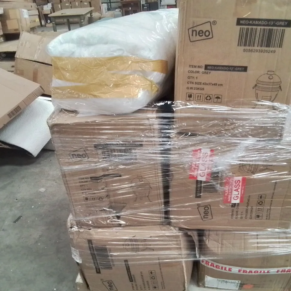 PALLET OF ASSORTED HOUSEHOLD GOODS TO INCLUDE; BBQ GRILLS,DUVET 