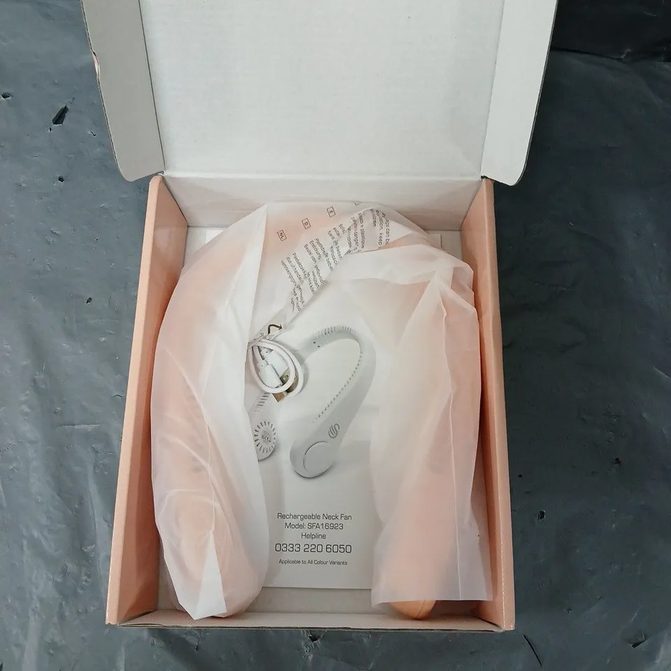 BOXED SWAN RETRO NECK FAN 
