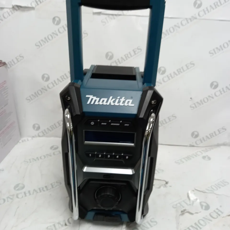BOXED MAKITA DAB+ JOB SITE RADIO XGT/LXT/CXT RRP £159.99