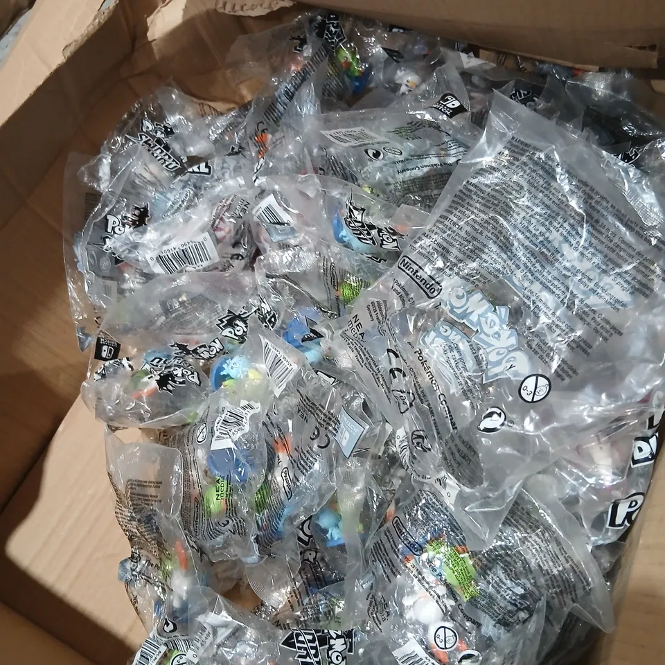 LARGE QUANTITY OF ASSORTED POKEMON FIGURES