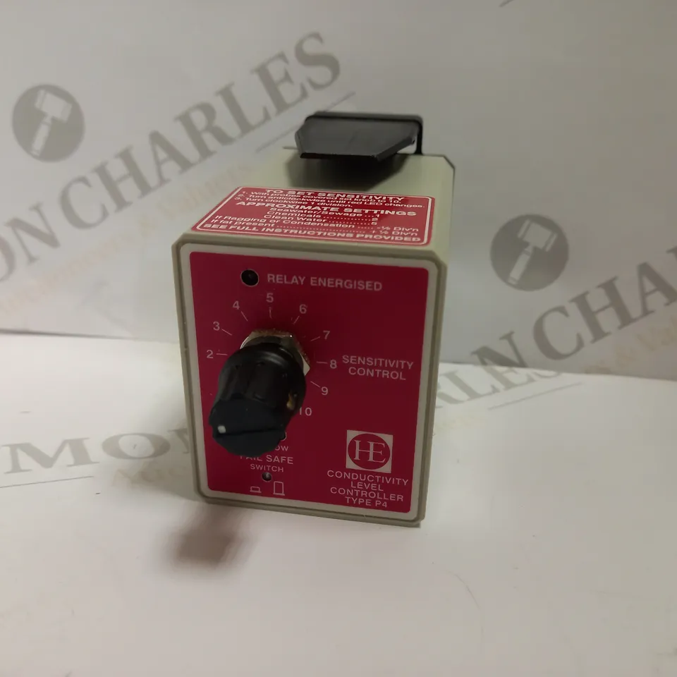 HAWKER ELECTRONIC P4-AC110 CONDUCTIVITY LEVEL CONTROLLER