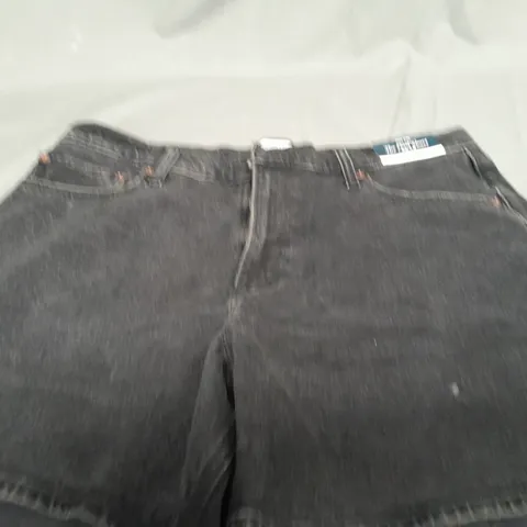 ABERCROMBIE & FITCH THE DAD SHORTS - SIZE 16
