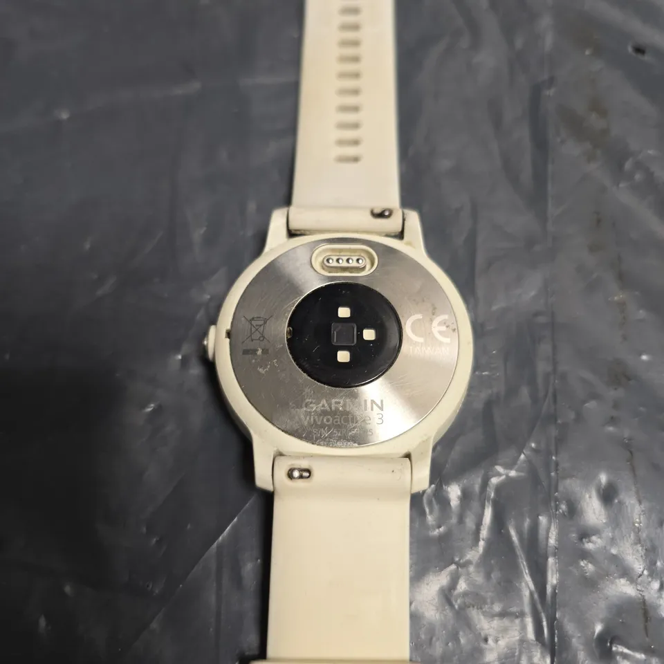 GARMIN VIVOACTIVE 3 SMARTWATCH – WHITE SILICONE BAND