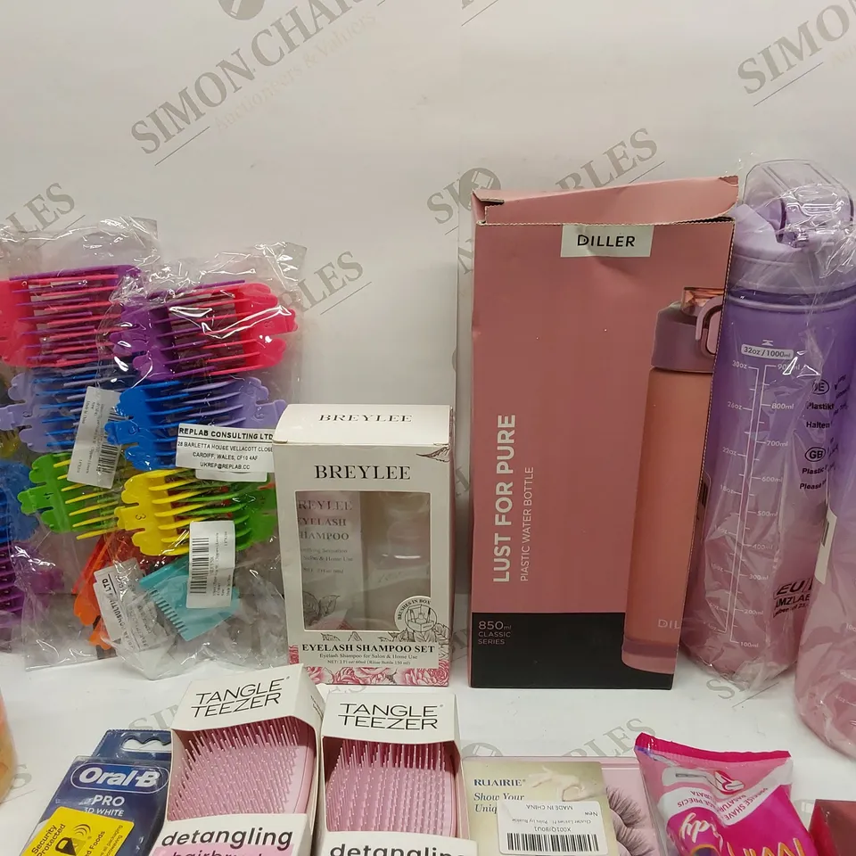 APPROXIMATELY 15 ASSORTED BRAND NEW WOMEN'S HEALTH CARE AND BEAUTY PRODUCTS INCLUDING;